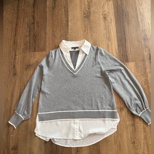 Adrianna Papell Gray V-Neck Sweater with White Accents